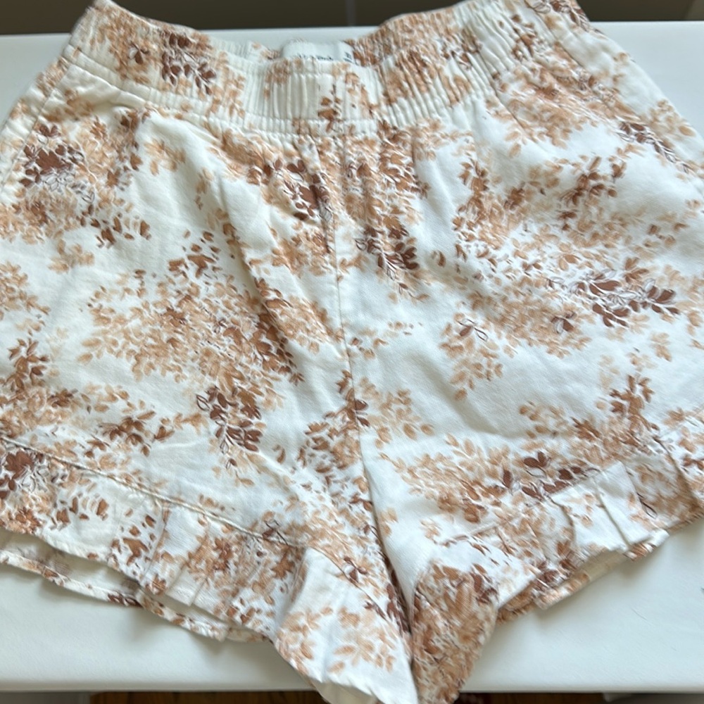 Abercrombie and Fitch size XS women’s shorts high-rise